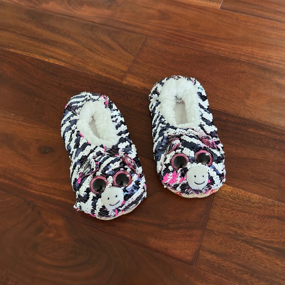 Ty Other - New TY beanie zebra slippers sz 4-6